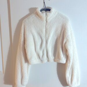 🐝5/$25🐝 NWOT SHEIN teddy 🧸 zip up cropped jacket